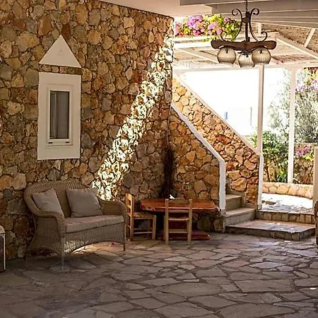 Irini 2* Livadia (Tilos)
